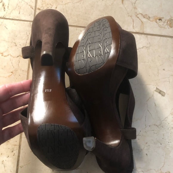 Diane Von Furstenberg DVF Brown Suede Leather Pumps 8M - Picture 6 of 7
